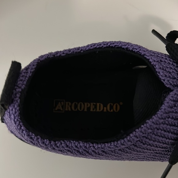 Arcopedco NWOT LS knit tie shoes - Picture 3 of 3